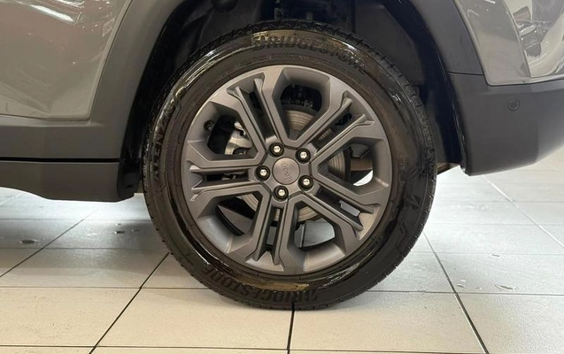 imagem-https://www.socarrao.com.br/sc-vehicle-images-prod/4448461/1793025296728-8471277_17_B_b0f77e8da5.jpeg