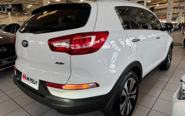 imagem-https://www.socarrao.com.br/sc-vehicle-images-prod/4448505/1793025639249-8583838_4_B_024b8cfe18.jpeg