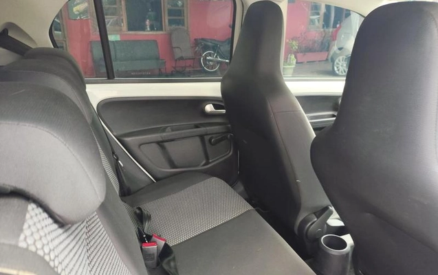 imagem-https://www.socarrao.com.br/sc-vehicle-images-prod/4448570/1793026189356-8605398_6_B_d18a8b19d5.jpeg