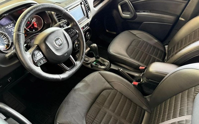 imagem-https://www.socarrao.com.br/sc-vehicle-images-prod/4448589/1793026363530-8349048_10_B_f4a8cb4543.jpeg