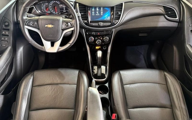imagem-https://www.socarrao.com.br/sc-vehicle-images-prod/4448630/1793026549201-8497683_8_B_1a2f2a7b40.jpeg