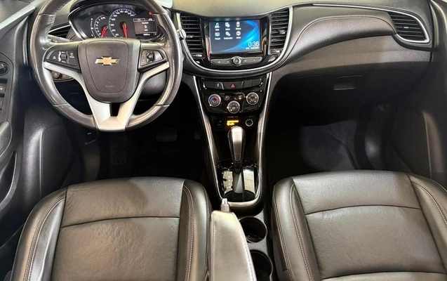 imagem-https://www.socarrao.com.br/sc-vehicle-images-prod/4448630/1793026549203-8497683_14_B_e181995cd7.jpeg