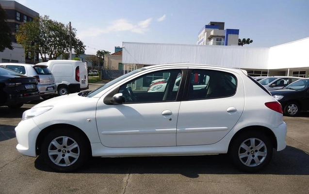 imagem-https://www.socarrao.com.br/sc-vehicle-images-prod/4448784/1793040421991-8445227_1_B_31b9c0003b.jpeg