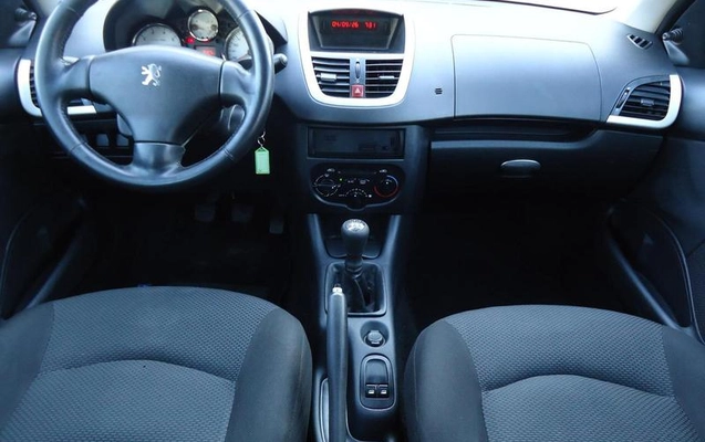 imagem-https://www.socarrao.com.br/sc-vehicle-images-prod/4448784/1793040421993-8445227_8_B_48da818665.jpeg