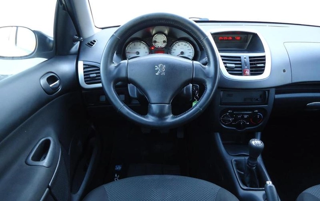 imagem-https://www.socarrao.com.br/sc-vehicle-images-prod/4448784/1793040421993-8445227_9_B_335961c7ea.jpeg