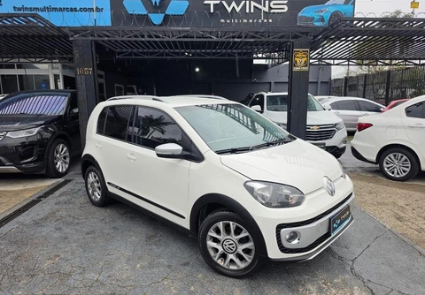 Volkswagen Up! 2017 Branco — foto 1 de 3