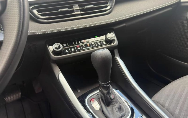 imagem-https://www.socarrao.com.br/sc-vehicle-images-prod/4448874/1793028766418-8606082_3_B_9eae56305d.jpeg