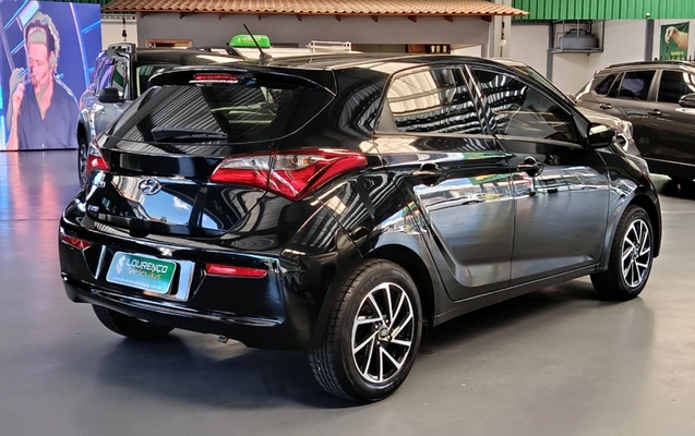 imagem-https://www.socarrao.com.br/sc-vehicle-images-prod/4448962/1793032482407-OSGw73ufhrlJHpmGCrUGdeXdUGlwrZP1.jpg