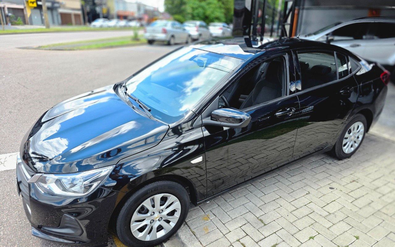 Chevrolet Onix 2021 Preto — foto 1 de 3