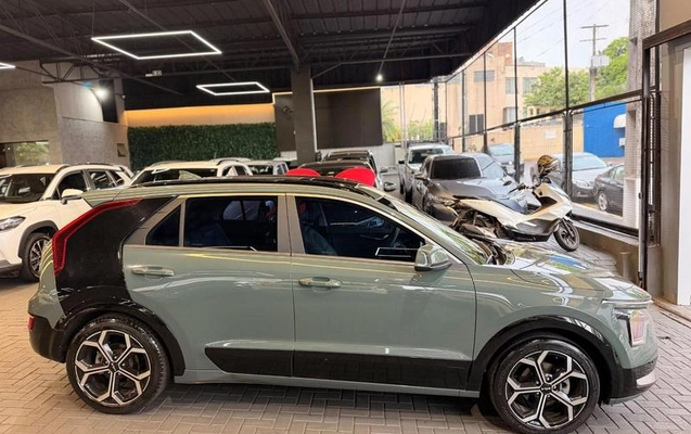 imagem-https://www.socarrao.com.br/sc-vehicle-images-prod/4449059/1793030602957-8604876_13_B_20a5e38280.jpeg