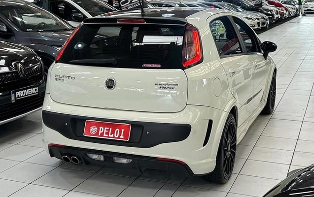 imagem-https://www.socarrao.com.br/sc-vehicle-images-prod/4449071/1793035138630-8605193_12_B_7408cda14d.jpeg