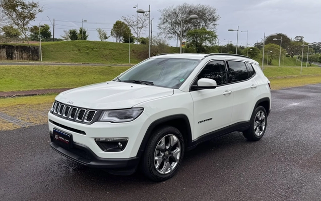 imagem-https://www.socarrao.com.br/sc-vehicle-images-prod/4449188/1793031594740-V2hhdHNBcHAgSW1hZ2UgMjAyNi0xMC0yNiBhdCAxMS4yNi4zNS5qcGVn.jpeg