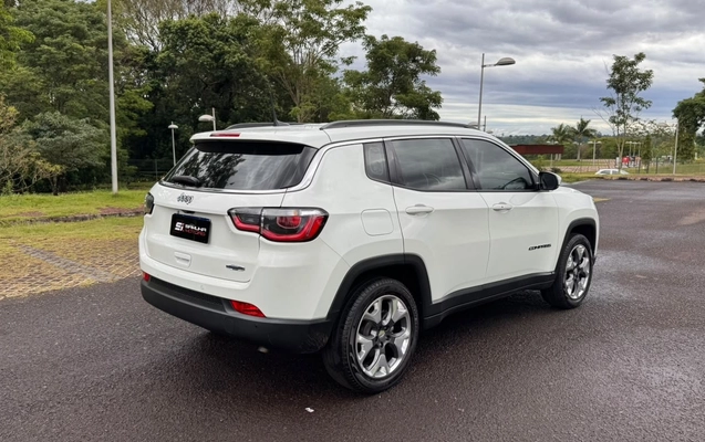 imagem-https://www.socarrao.com.br/sc-vehicle-images-prod/4449188/1793031595192-V2hhdHNBcHAgSW1hZ2UgMjAyNi0xMC0yNiBhdCAxMS4yNi4zNiAoMSkuanBlZw.jpeg
