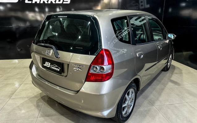 imagem-https://www.socarrao.com.br/sc-vehicle-images-prod/4449258/1793032132934-ee70efe0fd21424ab6d283a9309b0749_1758299610677.jpg