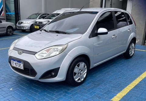 Ford Fiesta 2014 Prata — foto 1 de 3