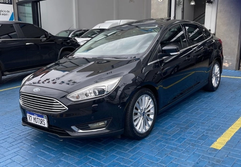 Ford Focus 2016 Preto — foto 1 de 3