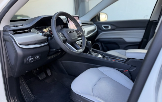 imagem-https://www.socarrao.com.br/sc-vehicle-images-prod/4449499/1793034239785-003_d0b16ece2eacd02f27542c24715fef92.jpg