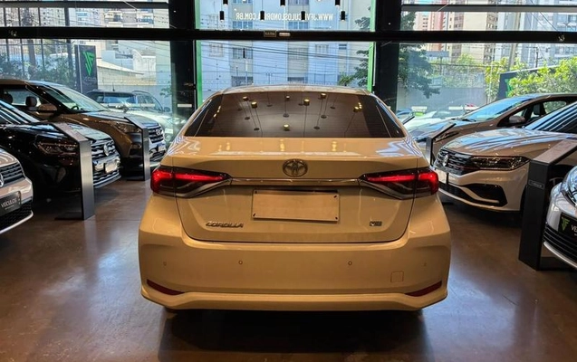 imagem-https://www.socarrao.com.br/sc-vehicle-images-prod/4449505/1793034369124-8606521_3_B_880120df11.jpeg