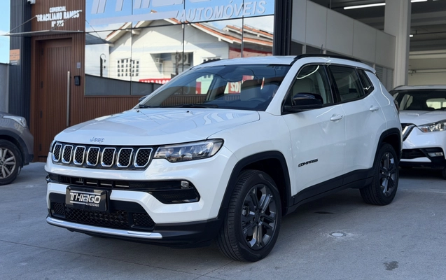 imagem-https://www.socarrao.com.br/sc-vehicle-images-prod/4449510/1793034376176-003_951e2dcdf69c572f72d24a3a5d4e36dc.jpg