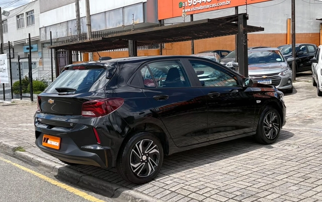 imagem-https://www.socarrao.com.br/sc-vehicle-images-prod/4449538/1793034585259-V2hhdHNBcHAgSW1hZ2UgMjAyNi0xMC0yNiBhdCAxMS4zOC4xNiAoMykuanBlZw.jpeg