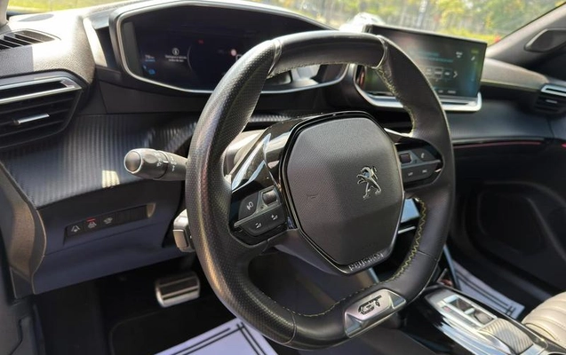 imagem-https://www.socarrao.com.br/sc-vehicle-images-prod/4449702/1793036701907-8606672_11_B_7333574fc9.jpeg