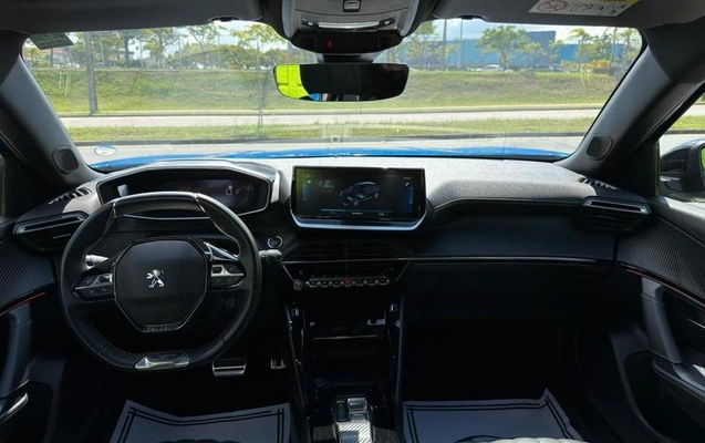 imagem-https://www.socarrao.com.br/sc-vehicle-images-prod/4449702/1793036701909-8606672_0_B_507e74267b.jpeg