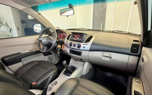 imagem-https://www.socarrao.com.br/sc-vehicle-images-prod/4449724/1793036052654-gb-b5d8cd5.jpeg