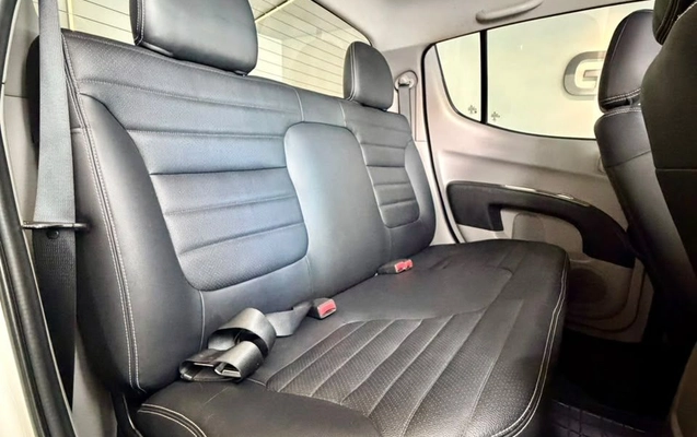 imagem-https://www.socarrao.com.br/sc-vehicle-images-prod/4449724/1793036052658-gb-d20c36f.jpeg