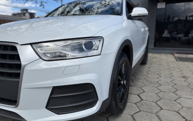 imagem-https://www.socarrao.com.br/sc-vehicle-images-prod/4449731/1793036167851-1_022815.jpg