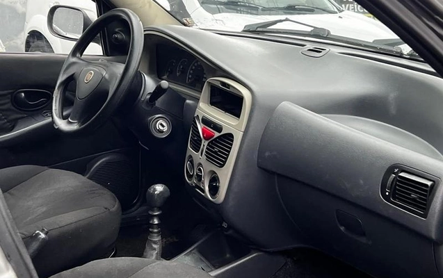 imagem-https://www.socarrao.com.br/sc-vehicle-images-prod/4449916/1793037742563-8606932_6_B_4c09f69bfd.jpeg