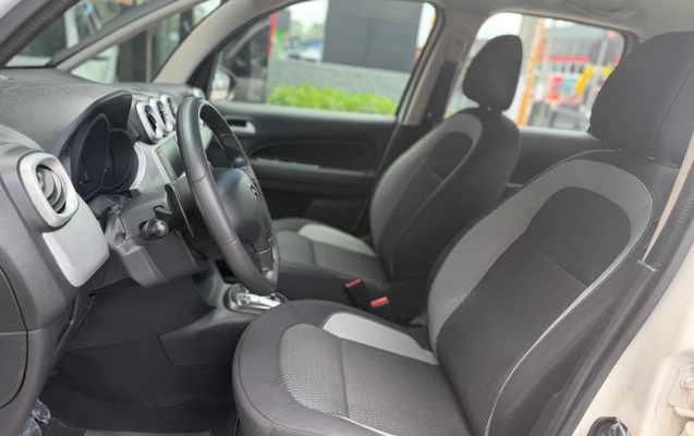 imagem-https://www.socarrao.com.br/sc-vehicle-images-prod/4450070/1793040887165-gb-111e6af.jpg