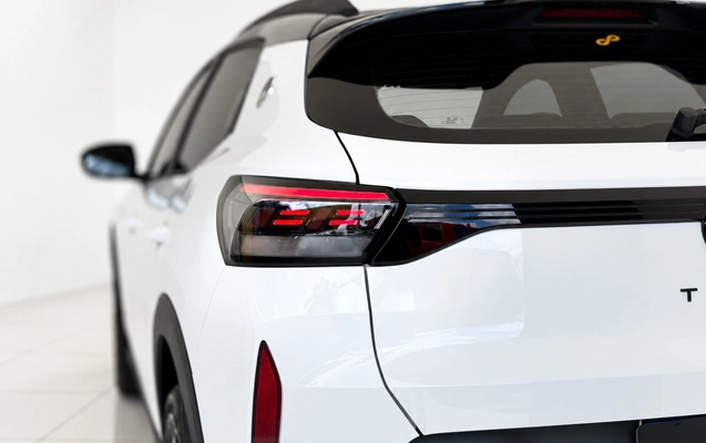 imagem-https://www.socarrao.com.br/sc-vehicle-images-prod/4450109/1793038395748-c3e8465a-19d7-422e-a2de-bd98260a0c01.jpg