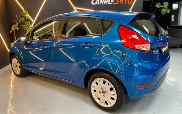 imagem-https://www.socarrao.com.br/sc-vehicle-images-prod/4450111/1793038493180-LCrhRGPLeDWhQ24orzdq4gZ2tR7yz4aV.jpg
