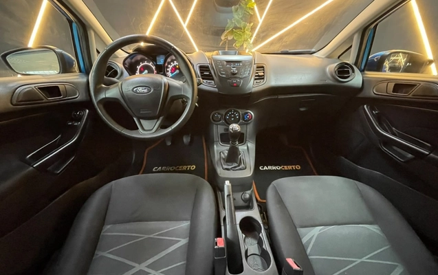 imagem-https://www.socarrao.com.br/sc-vehicle-images-prod/4450111/1793038493181-R2E6lrczL9wqQCmnkP9n4OY5NBnAjHGa.jpg