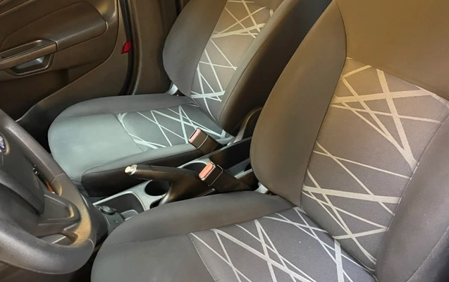 imagem-https://www.socarrao.com.br/sc-vehicle-images-prod/4450111/1793038493183-zABlzixGEwqeK1fn3oNS0oyTwQFIXbTn.jpg