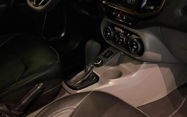 imagem-https://www.socarrao.com.br/sc-vehicle-images-prod/4450115/1793038542594-8530314_6_B_f3bc22c085.jpeg