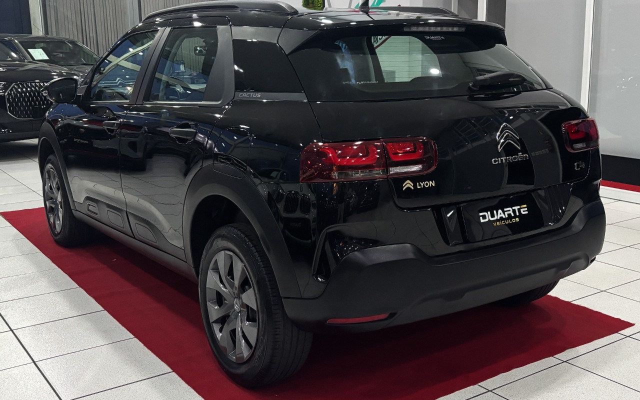 imagem-https://www.socarrao.com.br/sc-vehicle-images-prod/4450120/1793038648563-MDA2LmpwZw.jpg