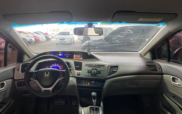 imagem-https://www.socarrao.com.br/sc-vehicle-images-prod/4450271/1793039563677-Zm90by0wOS5qcGc.jpg