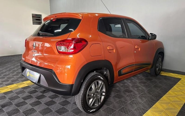 imagem-https://www.socarrao.com.br/sc-vehicle-images-prod/4450290/1793039903687-8580862_4_B_2d02cfa12c.jpeg