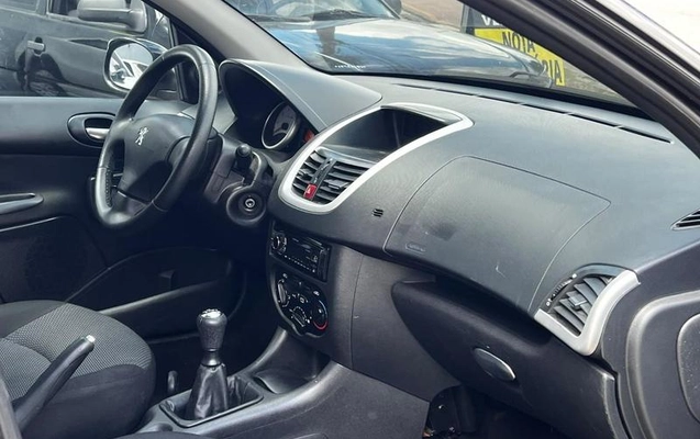 imagem-https://www.socarrao.com.br/sc-vehicle-images-prod/4450301/1793039912508-8607177_0_B_c77ca4ead3.jpeg