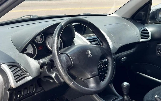 imagem-https://www.socarrao.com.br/sc-vehicle-images-prod/4450301/1793039912511-8607177_4_B_20ecb2182e.jpeg