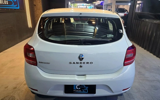 imagem-https://www.socarrao.com.br/sc-vehicle-images-prod/4450344/1793040138622-NS1jYTdmMzMxMDQxNzE1NzIwNTI3OTk1ZmQwOTA0MmY0YS5qcGc.jpg
