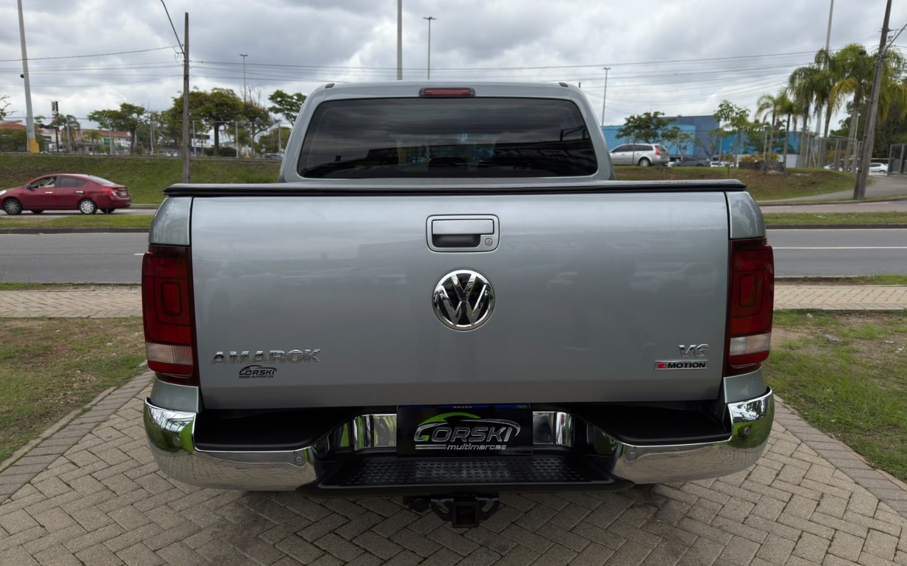 imagem-https://www.socarrao.com.br/sc-vehicle-images-prod/4450347/1793040148468-M2RiMDhkZTMtYjhkYi00OTQ5LWJiZDItZTU5Njk3OWM1NjQ2LmpwZWc.jpeg