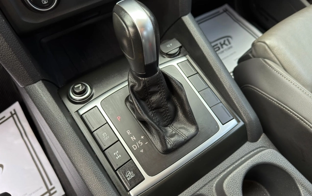 imagem-https://www.socarrao.com.br/sc-vehicle-images-prod/4450347/1793040149126-MThkYzhhY2UtODNkNi00ZTNkLTk1M2UtMmRhOWU0NDM4ZDkxLmpwZWc.jpeg