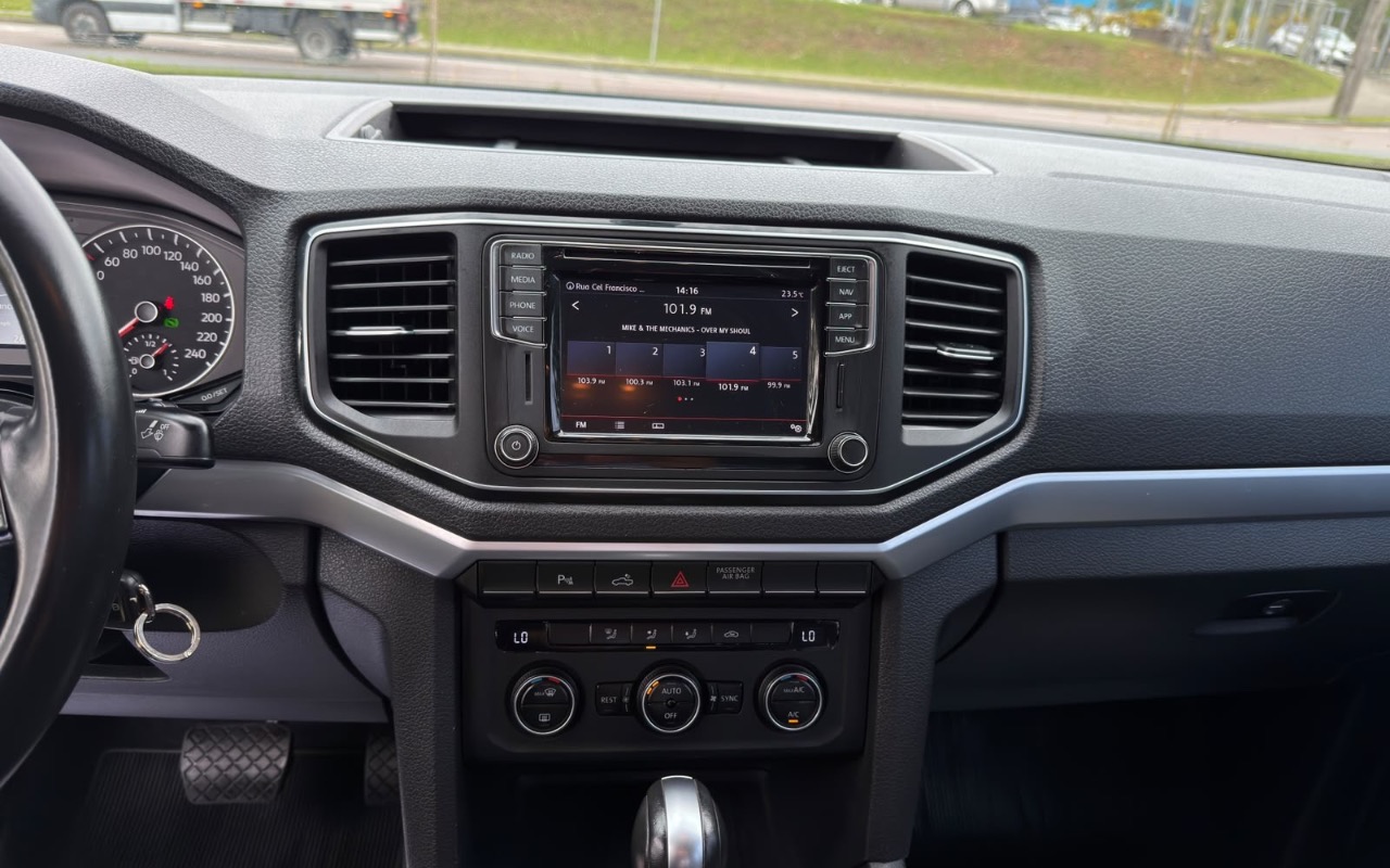 imagem-https://www.socarrao.com.br/sc-vehicle-images-prod/4450347/1793040149200-MmJkNjNlZjktNmY5Mi00MWJiLTgxZjctN2M1NzQ0N2QyYjAxLmpwZWc.jpeg