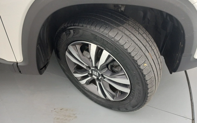 imagem-https://www.socarrao.com.br/sc-vehicle-images-prod/4450543/1793041363095-2_022951.jpg