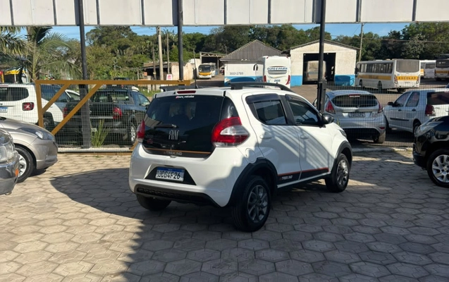 imagem-https://www.socarrao.com.br/sc-vehicle-images-prod/4450653/1793041669009-24T2mk63xYYCm6RuqdJZ68AN7XARsovu.jpg