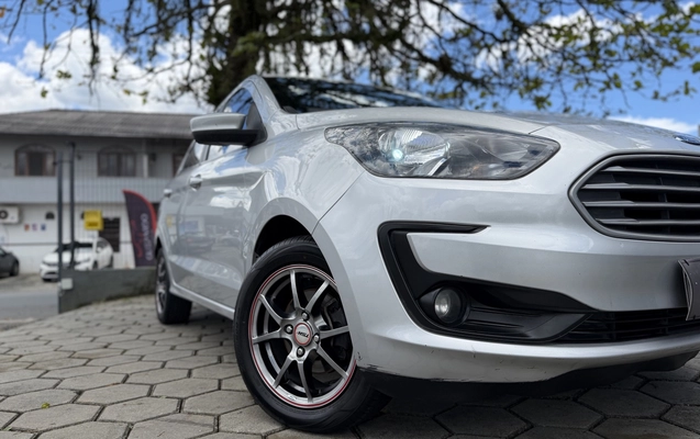 imagem-https://www.socarrao.com.br/sc-vehicle-images-prod/4450654/1793041669522-1_015706.jpg
