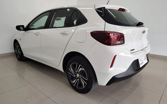 imagem-https://www.socarrao.com.br/sc-vehicle-images-prod/4450702/1793041920068-bd13ba05ba564386891cdd14d48a74d4_1793041859633.jpg