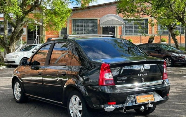 imagem-https://www.socarrao.com.br/sc-vehicle-images-prod/4450711/1793042318166-8598636_10_B_b9d2e5b818.jpeg